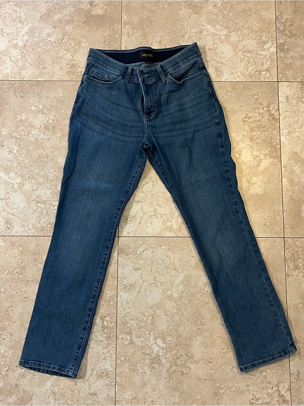 Lee Women's Straight Leg Jeans in Dark Blue Denim
